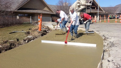 EZ SCREED IN ACTION 1 56425fc24b69c