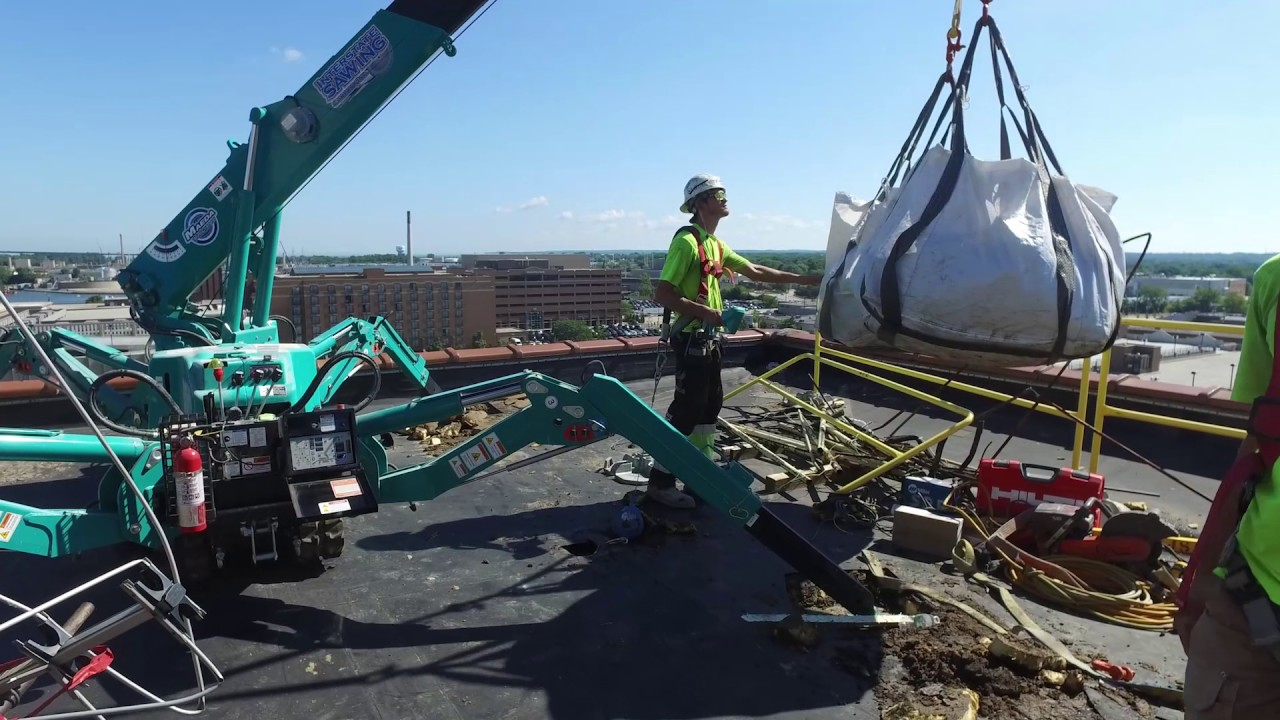 [Video] Interstate Sawing Puts Its Maeda Mini Crane to Work