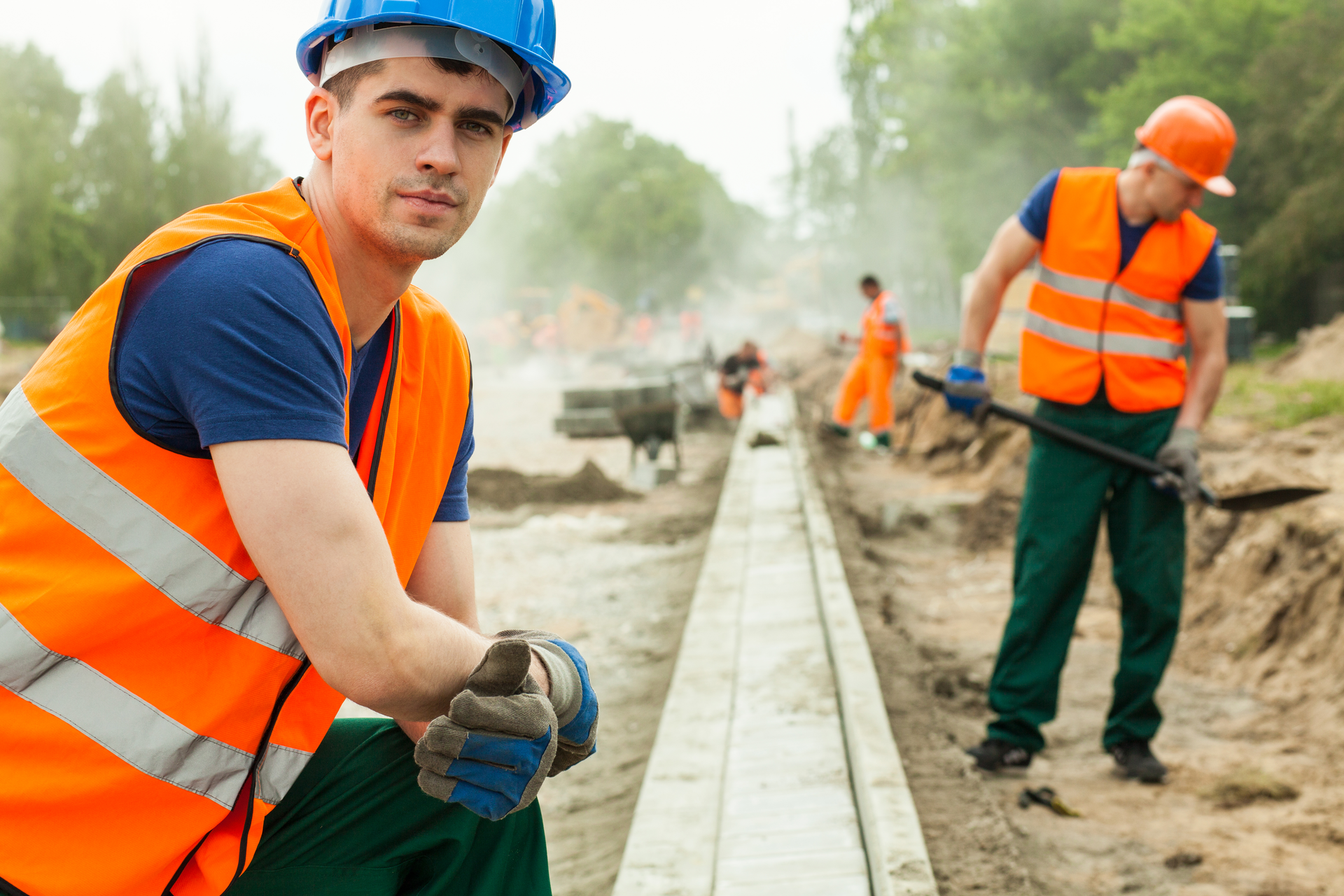 Construction firms need to adapt recruiting strategies to attract Gen Z (people born after 1996) job seekers.