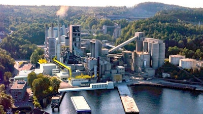 Brevik could become the world’s first large-scale carbon capture plant of the cement industry, with 400,000 tonnes of CO2 captured annually and transported for permanent storage.