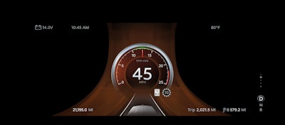 A Minimized View eliminates everything but the speedometer and tachometer for minimal driver distraction.
