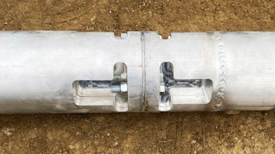 Curb Roller Manufacturing Lynx Screed 1