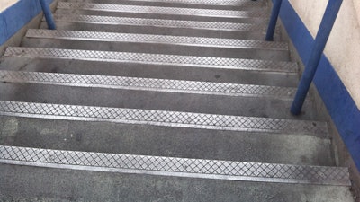 AlumoGrit Cast Aluminum Nosings Anti-Slip Protection