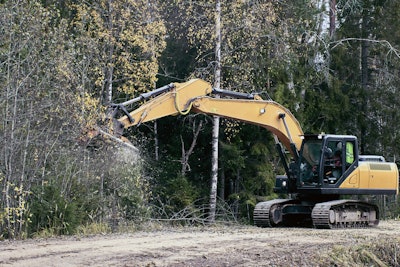 The BL1/SSL/VT presents a groundbreaking innovation for skid steers, delivering superior performance, high visibility, and reliability. The integration of advanced Bite Limiter technology guarantees productivity, while its customizable blade options cater to diverse project requirements.