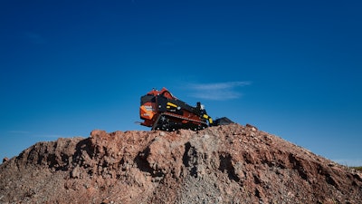 Featuring an enhanced track design, the Ditch Witch SK1750 offers a smooth, comfortable ride.