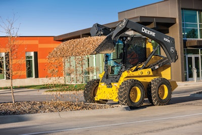 John Deere's skid steers allow operators to effortlessly and quickly access areas that require steady cleanout, inspections and maintenance, resulting in high reliability.