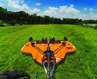 The 15-ft. Batwing is available in two models: the BW15.52 for 45- to 200-hp tractors and the heavy-duty BW15.72 for 65- to 300-hp tractors.