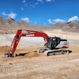 Dynamic stability control, payload, height and depth alarm and a digital level are all standard equipment on the 220 X4S machine.