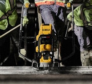 The DEWALT FLEXVOLT to POWERSHIFT Adaptor allows use of DEWALT FLEXVOLT batteries for additional runtime when using DEWALT POWERSHIFT equipment.