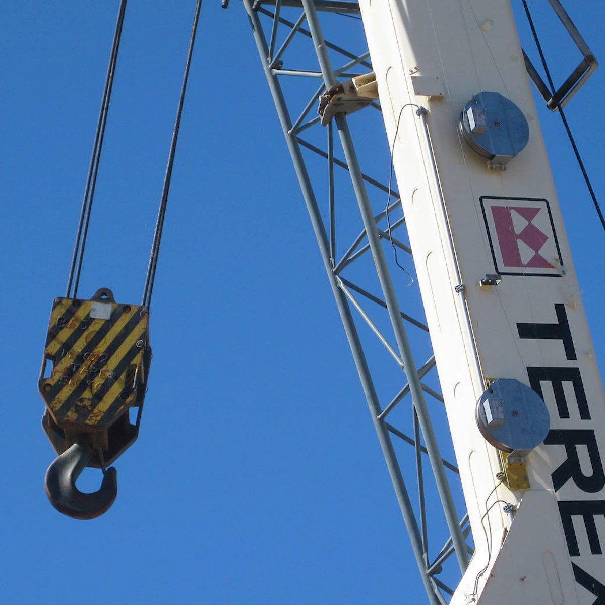 Angle, Length and Slew Sensors for Lifting Applications From: Trimble ...