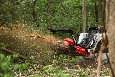 Disc Hawk offers four varied mulching methods, giving operators the flexibility to cut, fell or mulch as needed, including a back-dragging option to clean up already-processed materials on the ground.