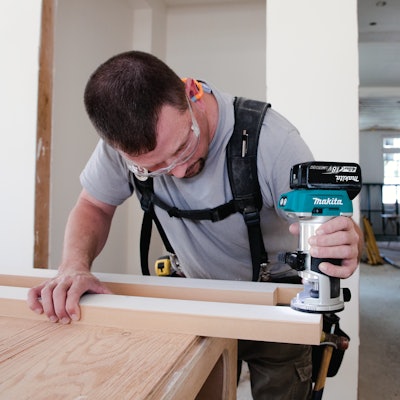 Makita 18 V Lxt Compact Router Xtr01
