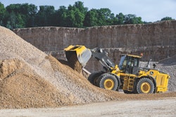 The new 744 and 824 X-Tier loaders feature the John Deere Electric Variable Transmission (EVT) E-Drive system.