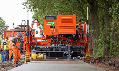 800x480 Roos Group 2