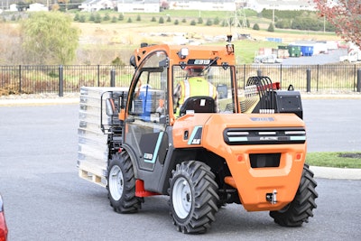 2023 11 15 Jlg E313 Action 126 (1)