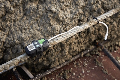 The Giatec SmartRock helps construction companies eliminate concrete testing delays and take back control of their schedules.