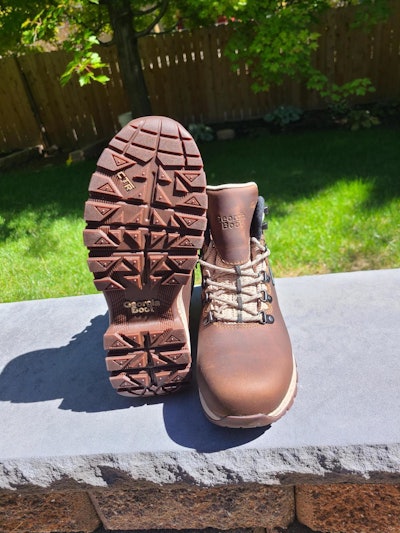 The boot meets the ASTM F2413 impact and compression standards for safety toe work boots and the ASTM F2413 electrical hazard standards.