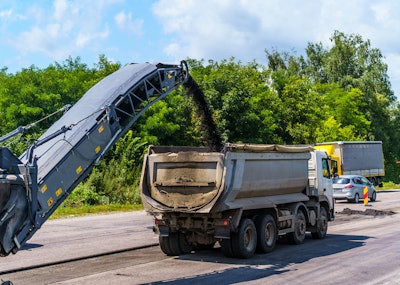 In addition to problems with the dump and the bed, build-up that remains in the truck bed will cool and cure. If portions break off during the following haul, this partially cooled and set mix is not consistent with the new load. An inconsistent mix could lead to sections of pavement with varying properties.