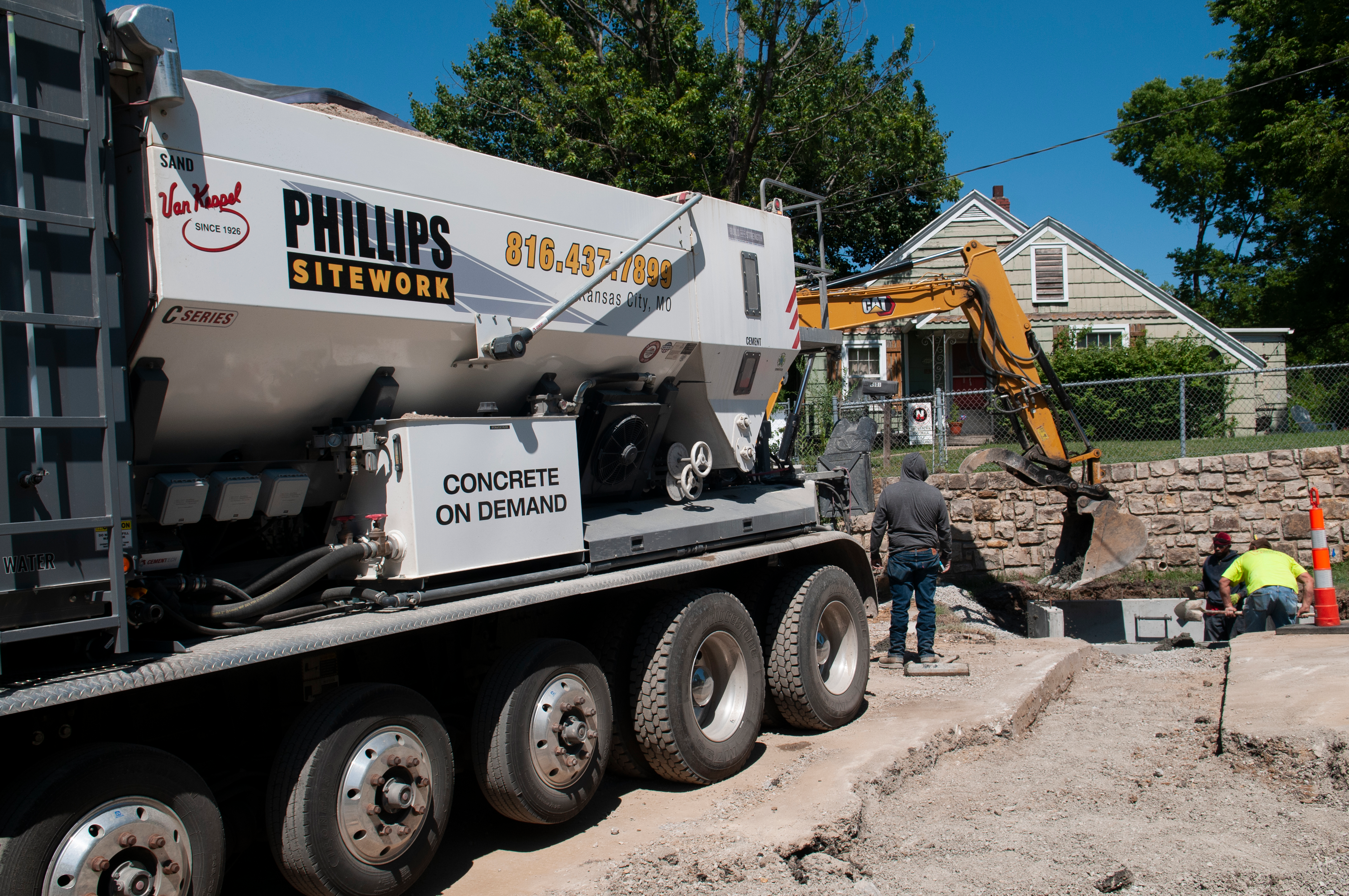 The Phillips Sitework crew were able to use volumetric concrete mixer technology to streamline operations and keep their projects on schedule.