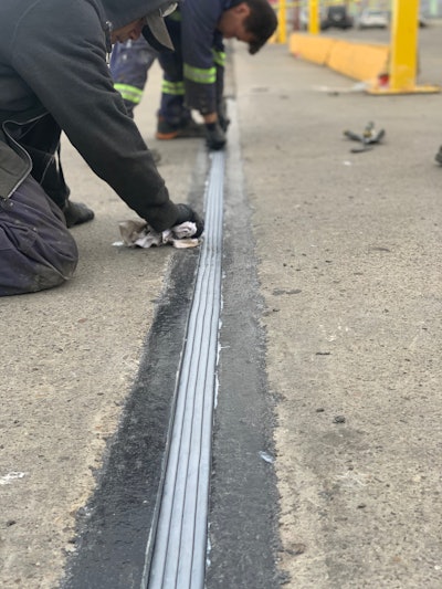 Modern joint systems help maintain watertight seals under heavy traffic and temperature swings, critical for protecting vulnerable areas like deck joints and beam ends.