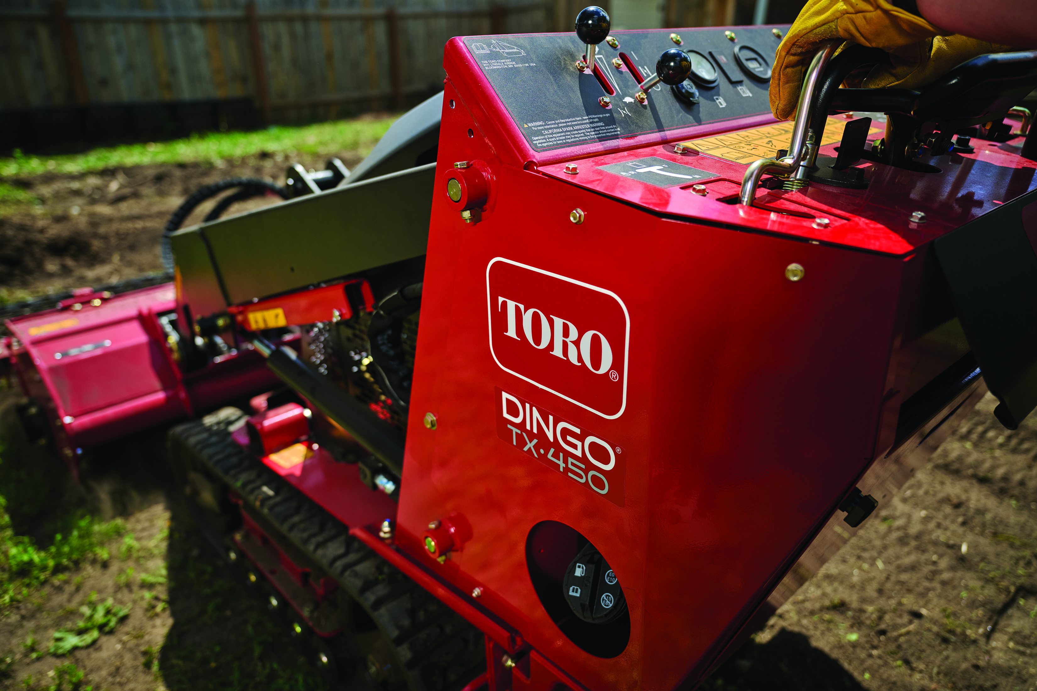 Toro Dingo 1