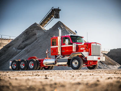Kenworth C580