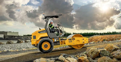 Volvo Soil Compactor Sd70b 2324x1200