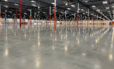 Figure 1. Examples of 100 ft.+ (30m+) joint spacing using shrinkage compensating concrete in a Home Depot distribution center.