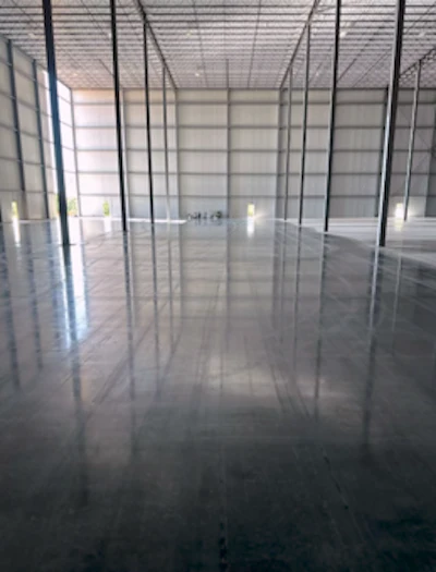 Figure 4. Extended, column line joint spacing for a very-narrow-aisle facility.