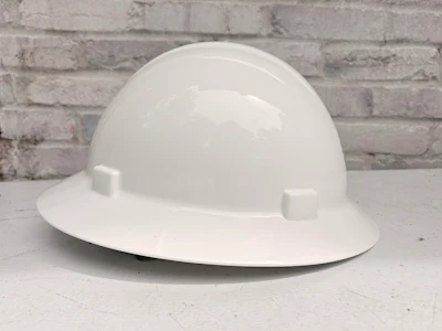 A type 1 helmet. An update to the standard is expected to be published in 2026, addressing issues such as chin straps, helmet retention, and enhanced impact protection.